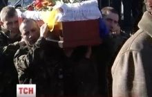 Син найстаршого з "Небесної сотні" побоявся приїхати з Росії на похорон батька