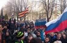 Пророссийские активисты требуют от донецкого СБУ освободить "народного губернатора"