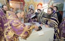 Освячено відреставрований Хрестовоздвиженський храм Києво-Печерської лаври
