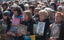 У Запоріжжі учасники Майдану вшанували пам`ять Небесної сотні (фоторепортаж)
