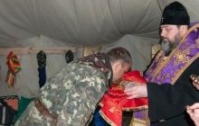 В УПЦ провели молитовно-соціальну акцію з підтримки прикордонників на блокпостах біля Криму (фоторепортаж)
