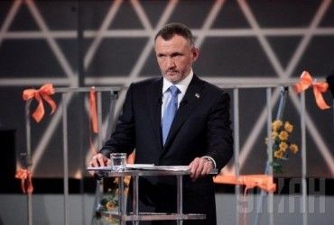 Прокуратура сообщила о подозрении одиозному экс-заместителю Пшонки и показала его золотую лопату (фото)