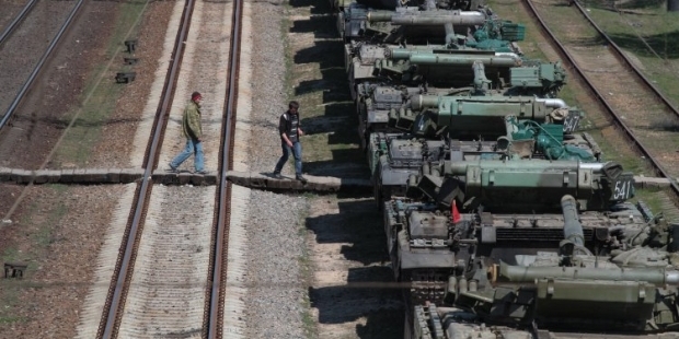 Росіяни ламають техніку перед відправкою в Україну