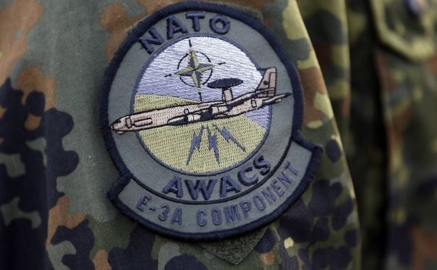 Яценюк трезво оценивает перспективы Украины в части вступления в НАТО / REUTERS