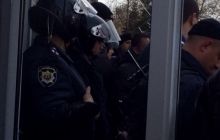 В Мариуполе сепаратисты пытались захватить прокуратуру