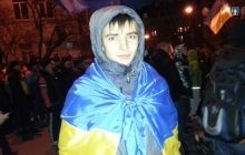 Раненый на Крещатике "Правым сектором" активист пришел в себя