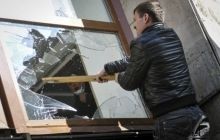 Сепаратисти захопили СБУ в Донецьку: зміцнюють вогневі точки і готуються до штурму