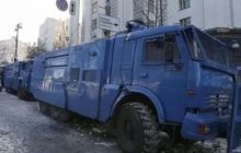 Активисты не позволили увезти с Крещатика водометы