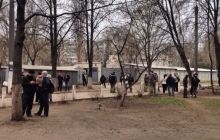 В Харькове активисты Антимайдана блокируют базу бывшего "Беркута"