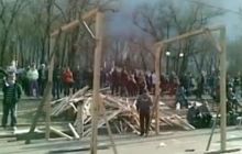 ЗМІ: Сепаратисти в Луганську будували тенти, а не шибениці, і нічого не крали в синагозі