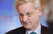 Бильдт поздравил Порошенко как нового Президента Украины