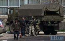 Радник Авакова обіцяє знищувати з повітря машини бойовиків, що прориваються в Україну