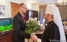 Яценюк привітав Місцеблюстителя УПЦ митрополита Онуфрія зі святом Пасхи