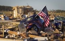 Из-за мощных торнадо в США разрушено множество домов, погибли 17 человек