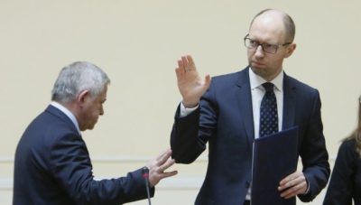 Яценюк говорит, что Россия только хочет 