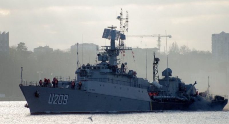 Ukraine to withdraw about 70 ships from Crimea