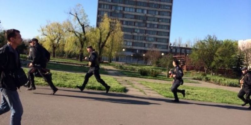 Militia take City Council of Mariupol under its control-Avakov/ 0629.com.ua
