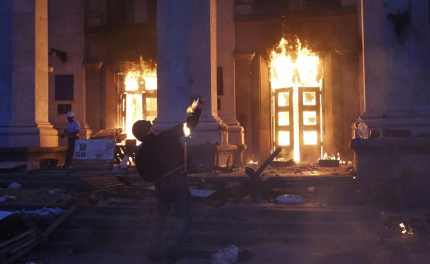Пожар в Доме профсоюзов в Одессе 2 мая 2014 года / REUTERS