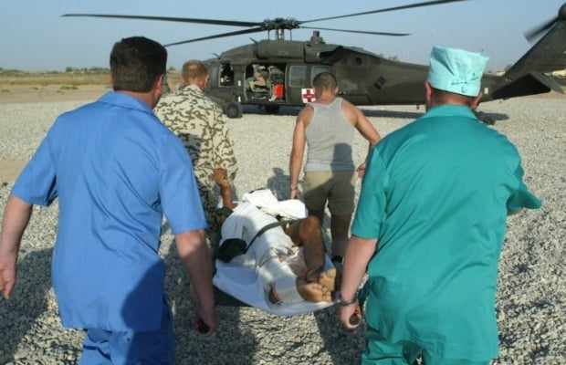 Оплачивают лечение украинских военных в зарубежных клиниках правительства принимающих стран / Фото: УНИАН
