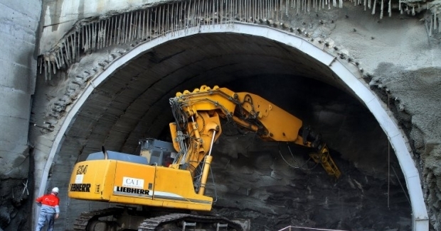 Парламент ратифицировал гарантийное соглашение по строительству Бескидского тоннеля / Фото УНИАН