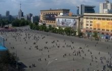 Центром Харкова пройшли близько 2 тисяч комуністів і сепаратистів з гаслами про фашизм і "хунту"