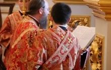 В Києво-Печерській Лаврі молилися за мир в країні та упокій загиблих у кривавих зіткненнях