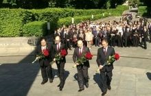 Всі президенти незалежної України, крім Януковича, поклали квіти до Вічного вогню в Києві