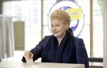Грибаускайте уверенно побеждает на президентских выборах в Литве, но второй тур будет