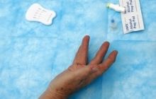 На пальцах рук - огромное количество биологически активных точек