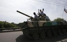Решения о военном положении в двух восточных областях нет - Парубий