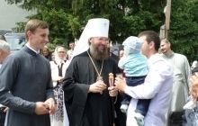 Управляющий делами УПЦ на Вознесение посетил древнюю деревенскую общину на Закарпатье