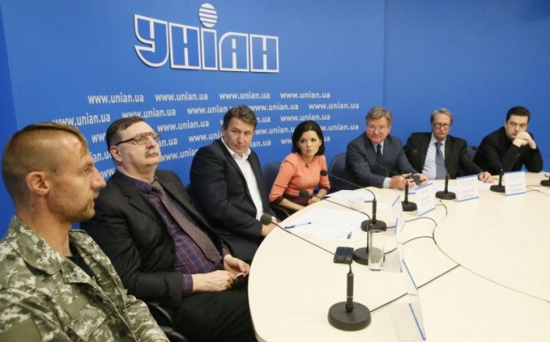 Эксперты обсудили, как изменится жизнь украинцев после подписания ассоциации / Фото УНИАН
