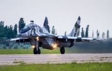 Авіація ВСУ двічі завдала удару по нападниках на пункт пропуску «Маринівка»