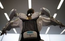 Panasonic начнет продажу экзоскелетов в 2015 году - СМИ