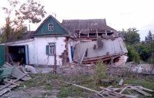 На Донеччині бойовики відкрили вогонь по житловим кварталам: є руйнування та постраждалі