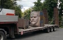 В Днепропетровске демонтировали стелу с барельефом Ленина