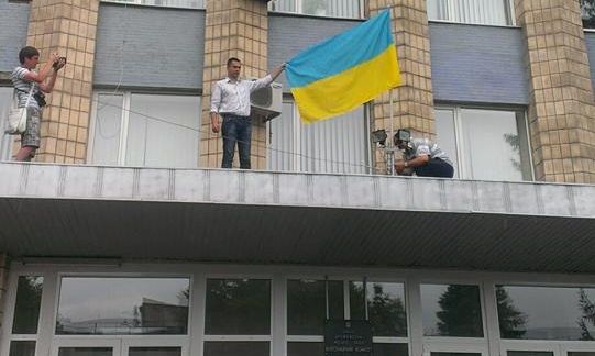 Украинские флаги снова подняты над Краматорском, Дружковкой, Артемовском
