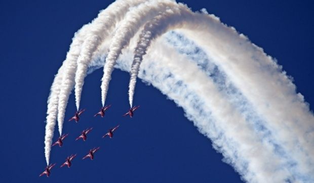 Гордость британских ВВС – пилотажная группа RAF Red Arrows / Фото Олег Беляков