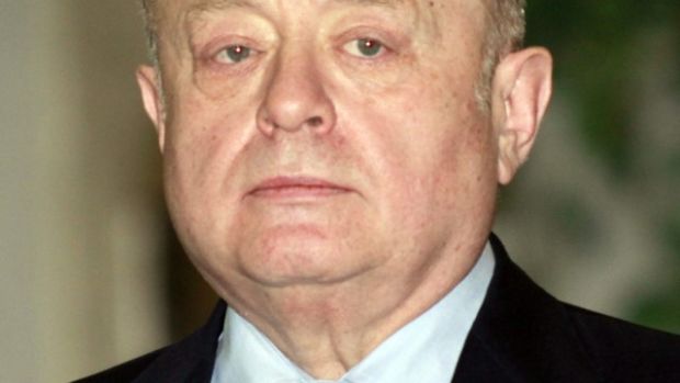 Михаил Фрадков, 63, был с 2004 премьер-министром. В сентябре 2007 Путин сделал его главой Службы внешней разведки Михаил Фрадков, 63, был с 2004 премьер-министром. В сентябре 2007 Путин сделал его главой Службы внешней разведки