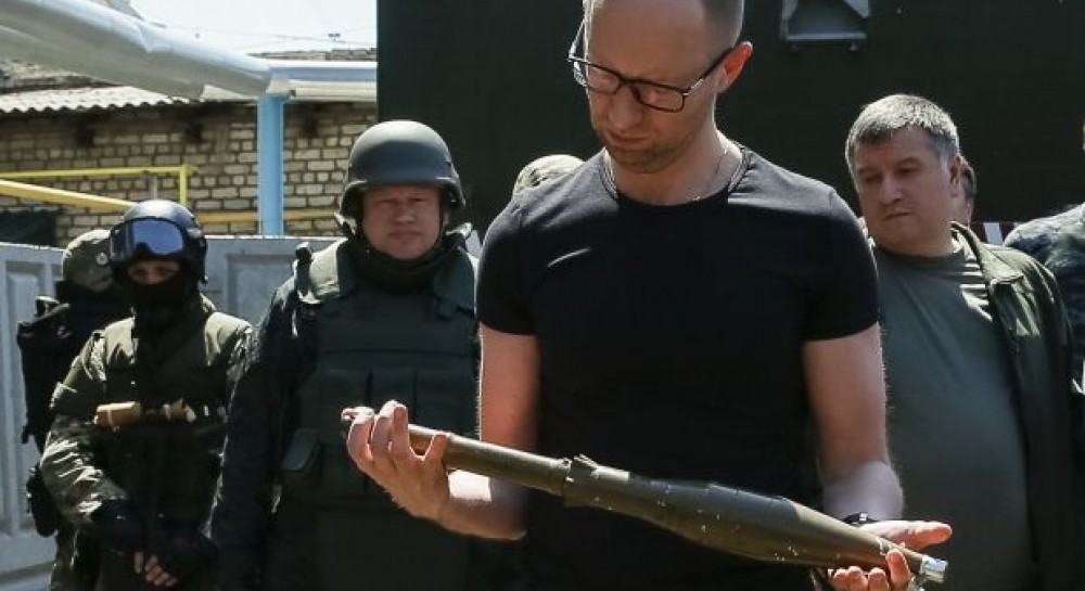 Яценюк посетил Славянск - УНИАН Фоторепортаж
