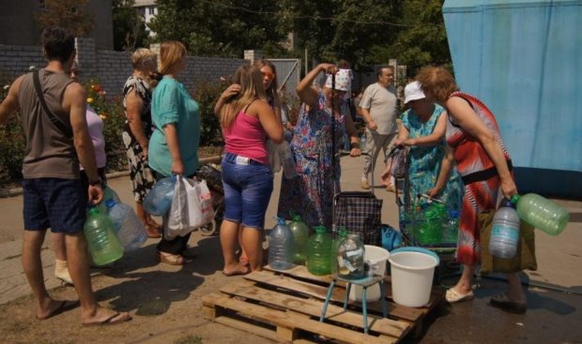 Луганск на грани гуманитарной катастрофы - мэр | УНИАН