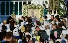 Напередодні дня пам'яті преп. Сергія Радонезького на Соборній площі Троїце-Сергієвої лаври відбулося всенічне бдіння