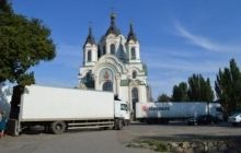 Запорожская епархия УПЦ отправила 28 тонн гуманитарной помощи в Славянск и в Святогорскую лавру