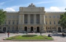 В Минобразования назвали вузы, в которые поступило больше всего заявлений от абитуриентов