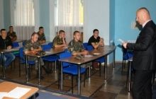 В высших военных учебных заведениях продолжается вступительная кампания