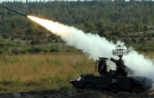 В километре от границы со стороны РФ стоит зенитно-ракетный комплекс «Оса» - СНБО