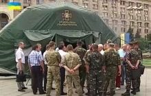 Жители палаточного городка на Майдане не спешат вступать в Нацгвардию