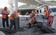Реконструкцію транспортної розв'язки на Поштовій пообіцяли завершити до суботи