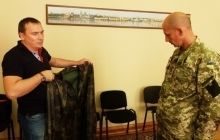 Благодійники передали прес-центру АТО мікроавтобус, бронежилети та амуніцію