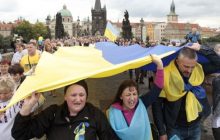 Чехи відправляють на підтримку України по 1968 крон на згадку про радянську окупацію